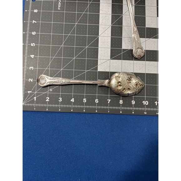 VTG Sheffield EPNS A1 Silver Plate Kings Pattern Berry Embossed Serving Spoons 2 - Picture 14 of 16